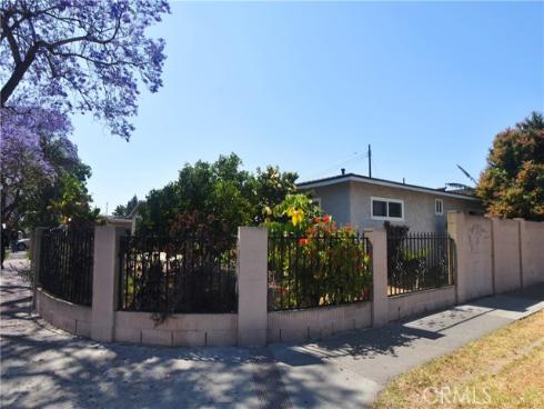 2201 W Russell   Avenue, Santa Ana, CA