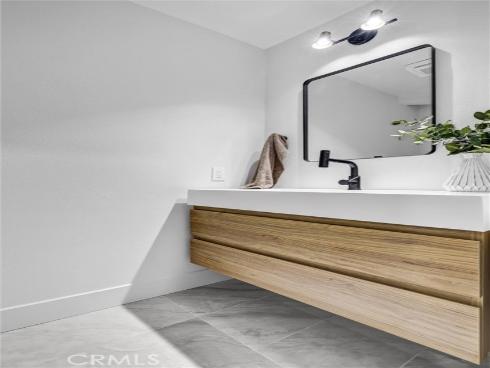 724 S Sail Street, Santa Ana, CA