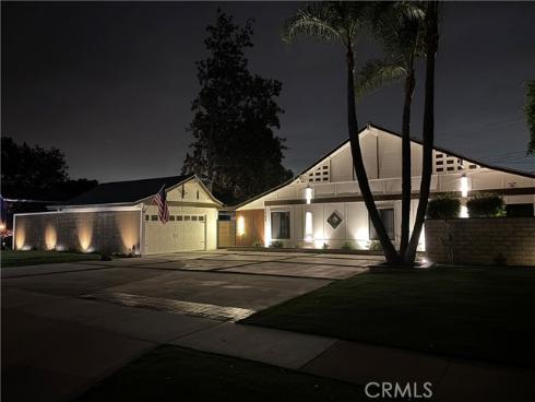 1242 Flaminian Way, Santa Ana, CA