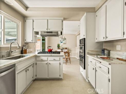 2406 S Pacific Avenue, Santa Ana, CA