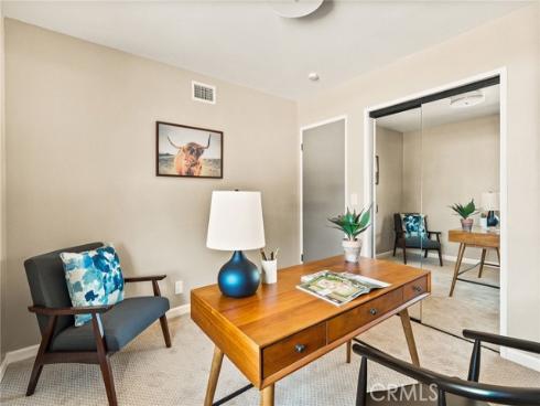 2406 S Pacific Avenue, Santa Ana, CA