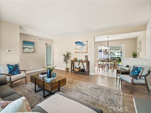 2406 S Pacific Avenue, Santa Ana, CA