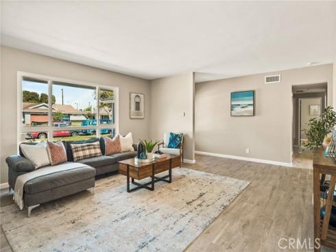 2406 S Pacific Avenue, Santa Ana, CA