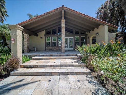 1345 Cabrillo Park B12 Drive, Santa Ana, CA