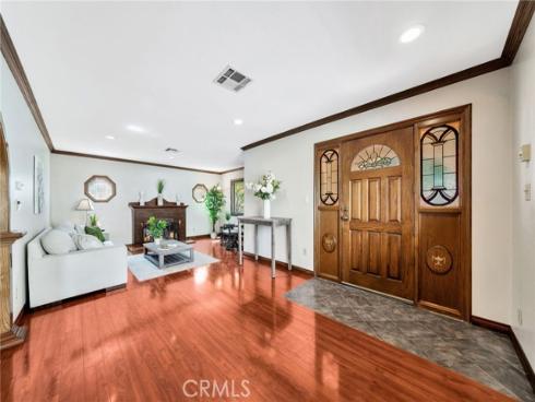 520 W Santa Clara Avenue, Santa Ana, CA