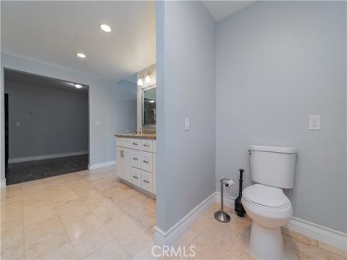 2325 N Linwood Street, Santa Ana, CA