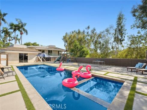 10255  Overhill   Drive, Santa Ana, CA