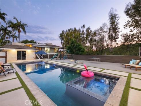 10255  Overhill   Drive, Santa Ana, CA