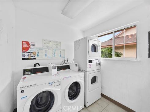 2500 S Salta 43 Street, Santa Ana, CA