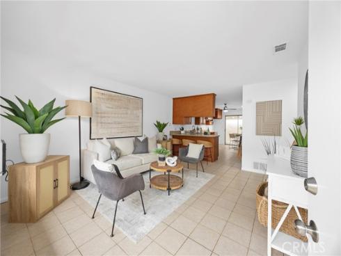 2500 S Salta 43 Street, Santa Ana, CA