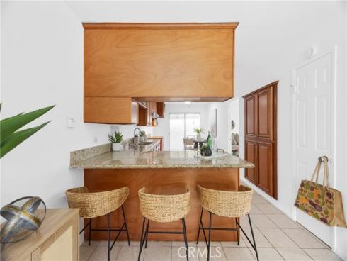 2500 S Salta 43 Street, Santa Ana, CA