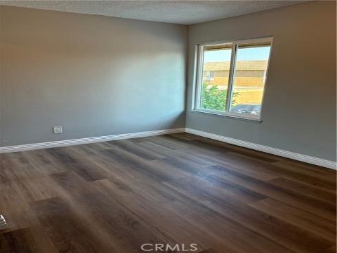 1323 S Standard A Avenue, Santa Ana, CA