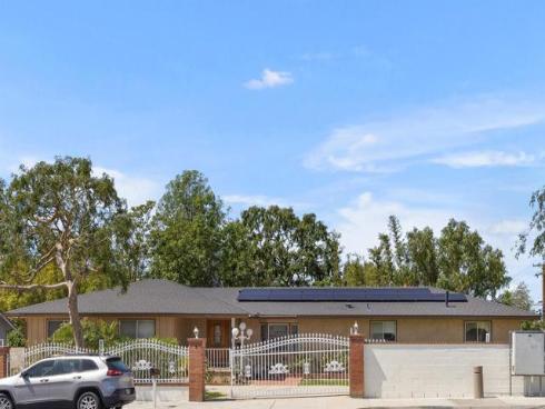 13021  Hewes   Avenue, Santa Ana, CA