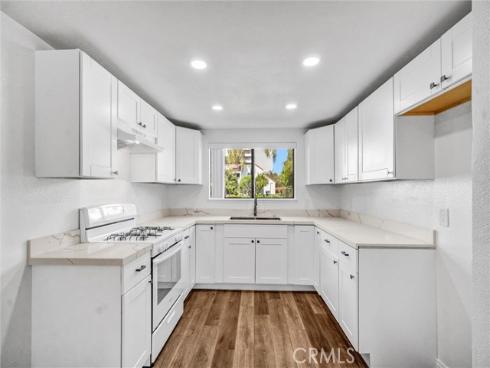 711 W 1st E105 Street, Santa Ana, CA