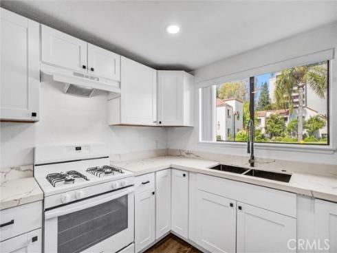 711 W 1st E105 Street, Santa Ana, CA