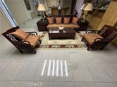 18831  Winnwood   Lane, Santa Ana, CA