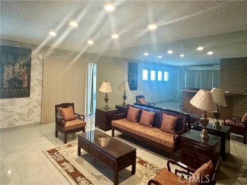 18831  Winnwood   Lane, Santa Ana, CA