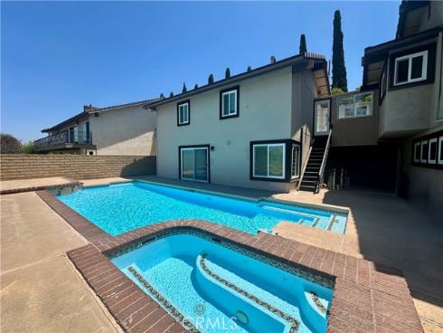 18831  Winnwood   Lane, Santa Ana, CA