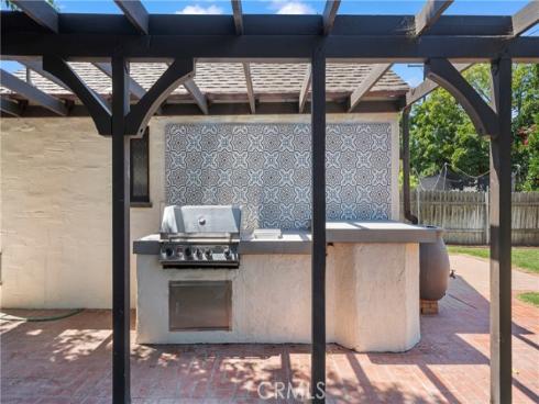 2404 N Poinsettia  , Santa Ana, CA