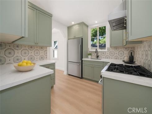 2404 N Poinsettia  , Santa Ana, CA