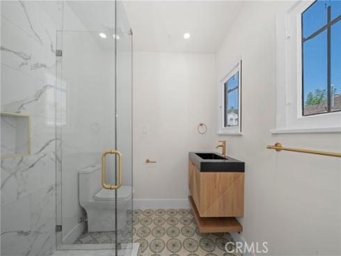 2404 N Poinsettia  , Santa Ana, CA