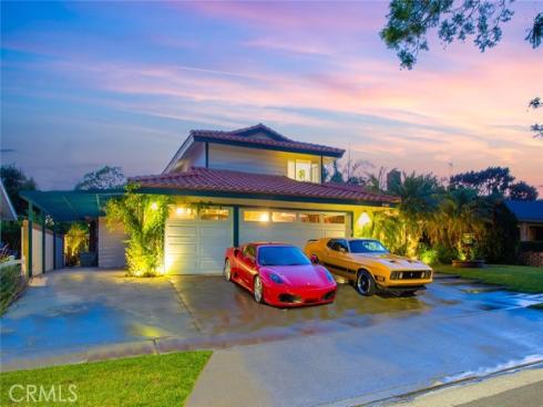 2718 N. Wright Street