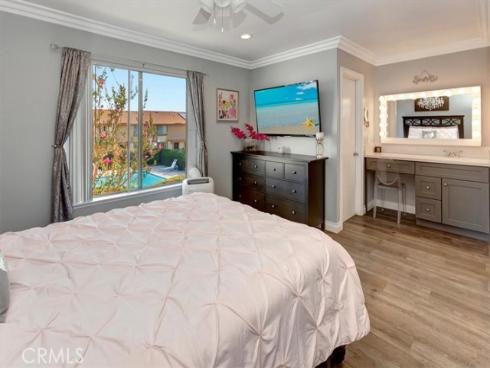 370 Carriage B Drive, Santa Ana, CA