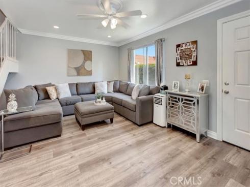 370 Carriage B Drive, Santa Ana, CA