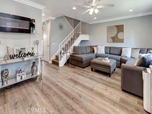 370 Carriage B Drive, Santa Ana, CA