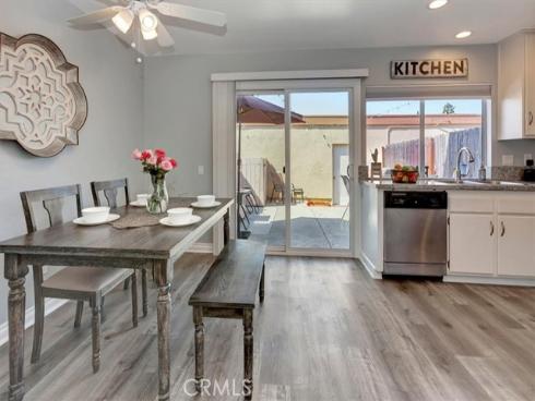 370 Carriage B Drive, Santa Ana, CA