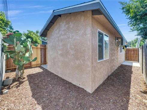 2513 W Occidental   Street, Santa Ana, CA