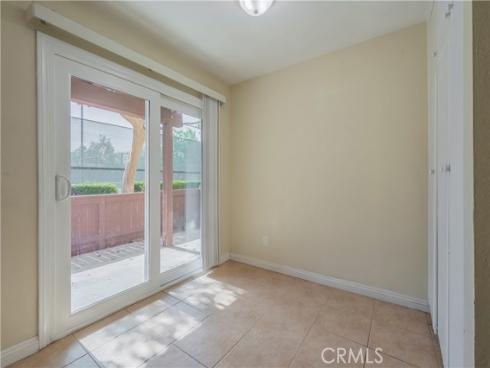 1040 W Macarthur  35  Boulevard, Santa Ana, CA