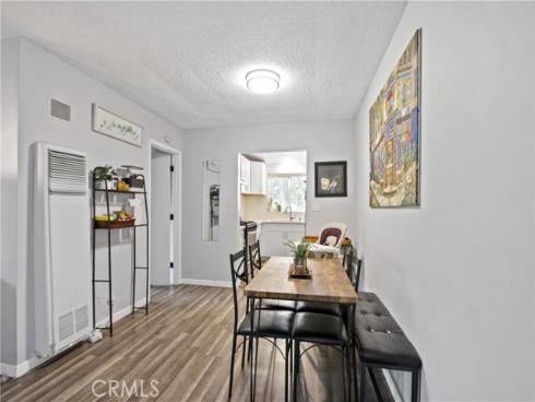 611 S Orange  10  Avenue, Santa Ana, CA