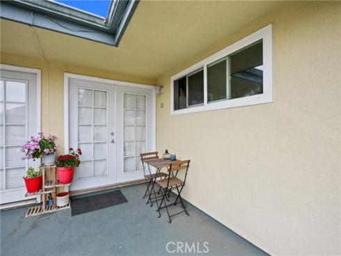 611 S Orange  10  Avenue, Santa Ana, CA