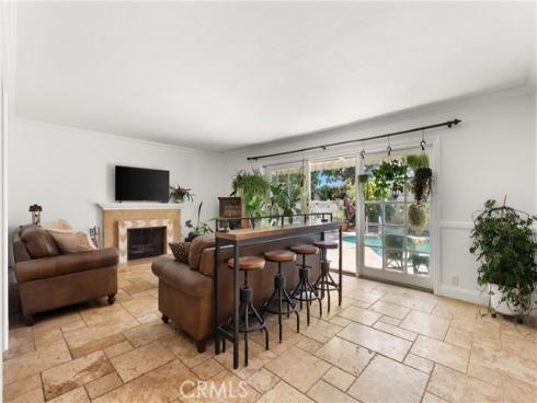 622 W Alpine Avenue, Santa Ana, CA