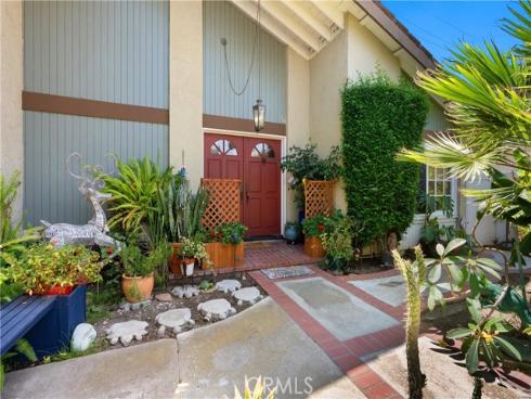 622 W Alpine Avenue, Santa Ana, CA