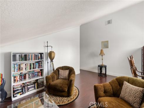 622 W Alpine Avenue, Santa Ana, CA