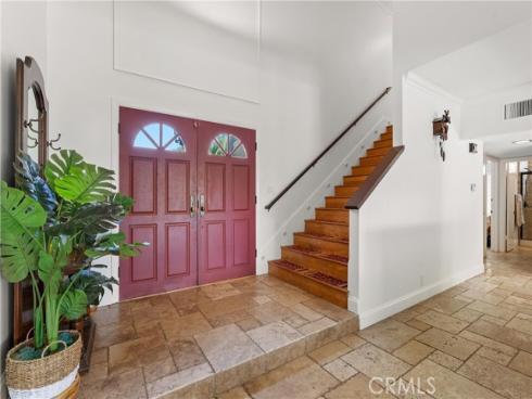 622 W Alpine Avenue, Santa Ana, CA