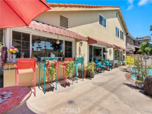 622 W Alpine Avenue, Santa Ana, CA