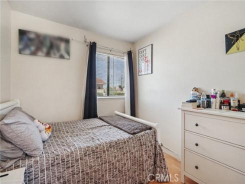 561 W Alton  39  Avenue, Santa Ana, CA