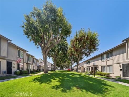 561 W Alton  39  Avenue, Santa Ana, CA