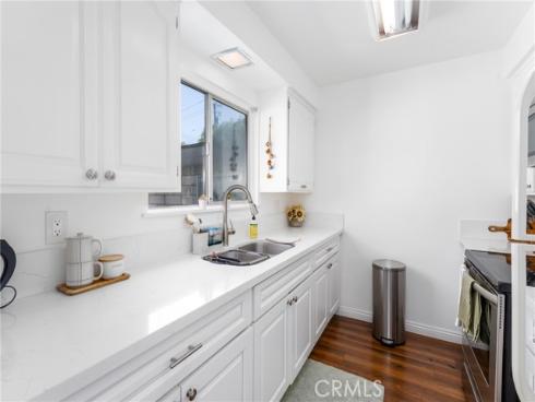 1107 W Memory 17A Lane, Santa Ana, CA