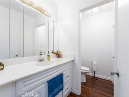 1107 W Memory 17A Lane, Santa Ana, CA