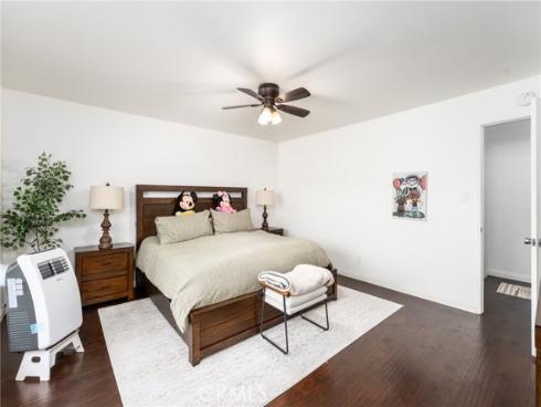 1107 W Memory 17A Lane, Santa Ana, CA