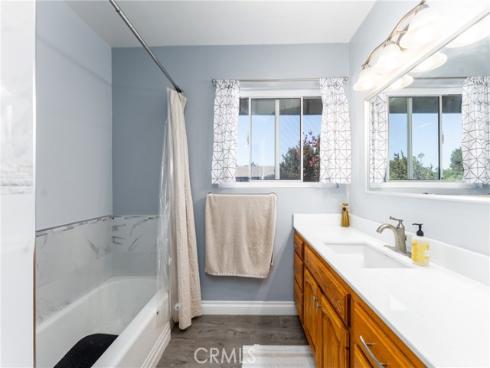 1107 W Memory 17A Lane, Santa Ana, CA