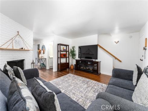 1107 W Memory 17A Lane, Santa Ana, CA