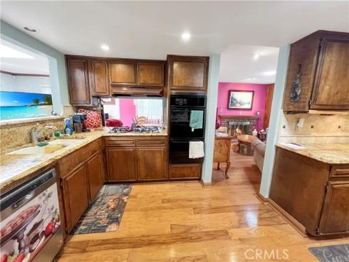 2021  Kristi   Lane, Santa Ana, CA