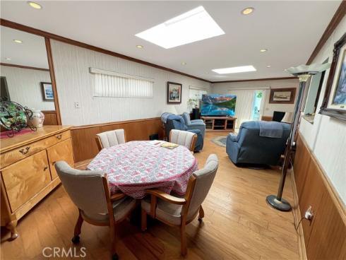 2021  Kristi   Lane, Santa Ana, CA