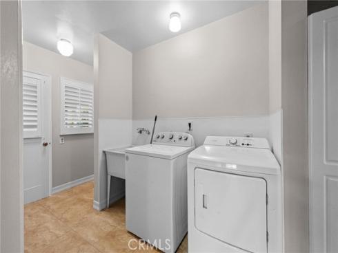 1101 W Sharon Road, Santa Ana, CA