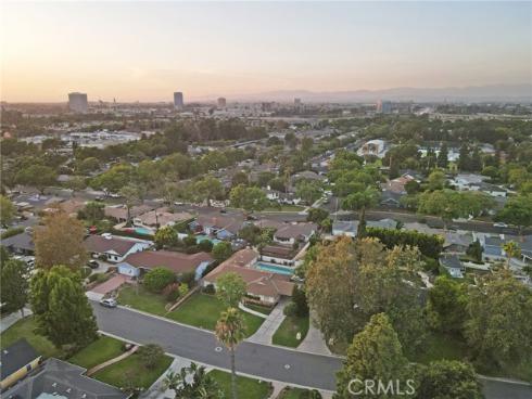 1101 W Sharon Road, Santa Ana, CA